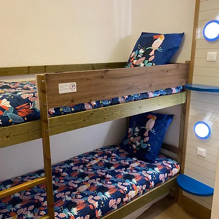 Logement En Residence Vacances Classe 2 Etoiles Au Bord De Mer 4 Couchages Avec Cabine Lit Superpose Et Au Salon Un Canape Convertible Et Piscine A 300 M Des Transports Communs,Gare Ferroviaire,Commerces Et Plages Antibes Buitenkant foto
