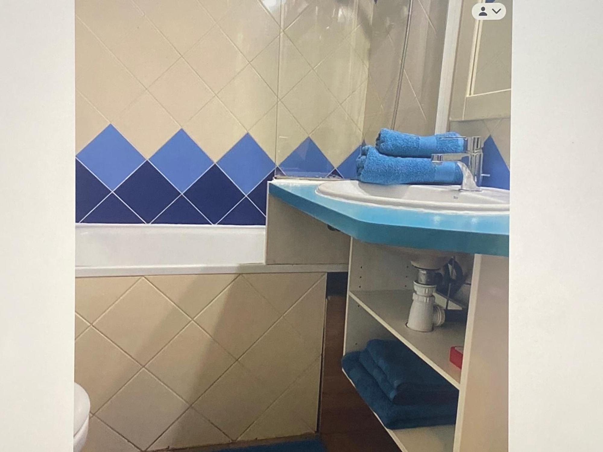 En Classe 2 Etoiles Au Bord De 4 Couchages Avec Lit Superpose Et Au Salon Un Canape Convertible Et Piscine A 300 M Des Transports Communs,gare Ferroviaire,commerces Et Plages Appartement